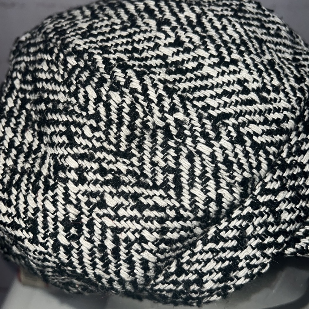 *SOLD on eBay MERONA 2000’s black and white newsboy cap new with tags - Picture 5 of 9